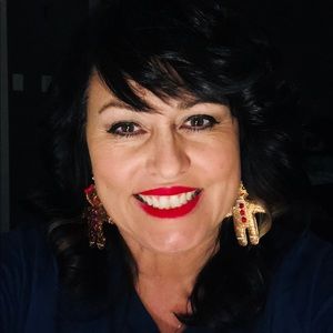 Meet your Posher, Tina